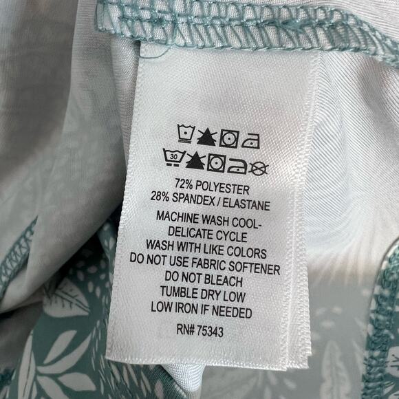 Tommy Bahama Golf & Tennis Performance All Over Floral Full Zip Jacket - Picture 4 of 4